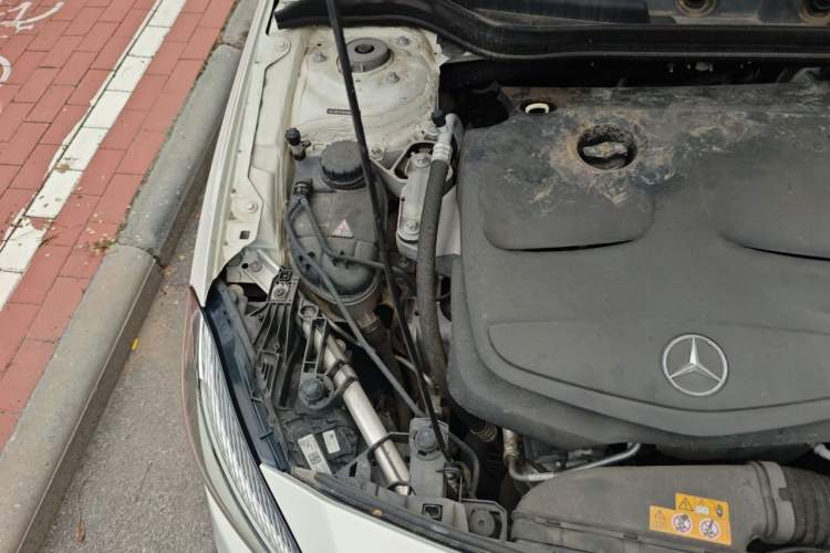 Used Mercedes-Benz A-Class 2017 Revised Version A 200 Fashion Edition Engine Bay Right