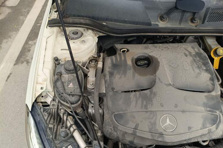 Used Mercedes-Benz A-Class 2017 A 200 Fashion Model Engine Bay Right