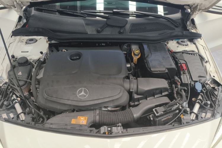 Used Mercedes-Benz A-Class 2017 Revised Version A 200 Fashion Edition Engine Bay