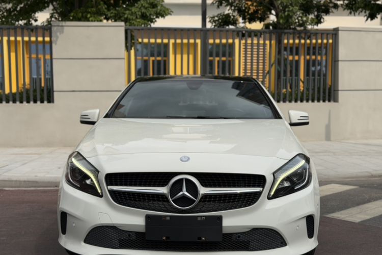 Used Mercedes-Benz A-Class 2017 A 200 Dynamic Edition Exterior 11