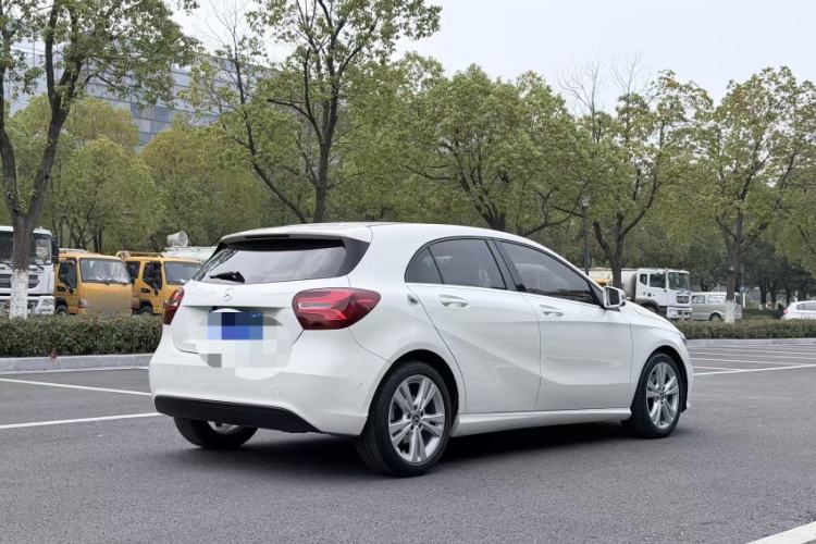 Used Mercedes-Benz A-Class 2017 Revised A 200 Dynamic Edition Exterior 2