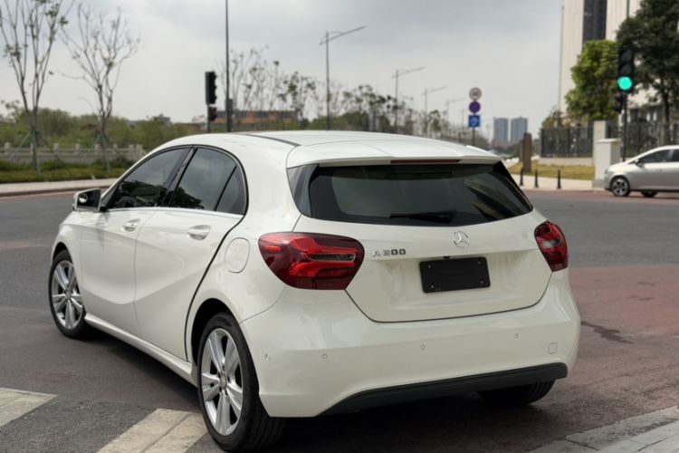 Used Mercedes-Benz A-Class 2017 A 200 Dynamic Edition Exterior 2