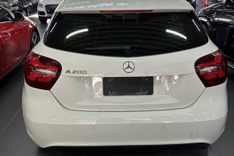 Used Mercedes-Benz A-Class 2017 Revised A 200 Dynamic Edition Exterior 3