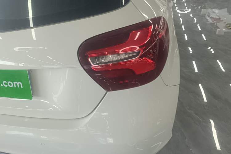 Used Mercedes-Benz A-Class 2017 Revised A 200 Dynamic Edition Exterior 3