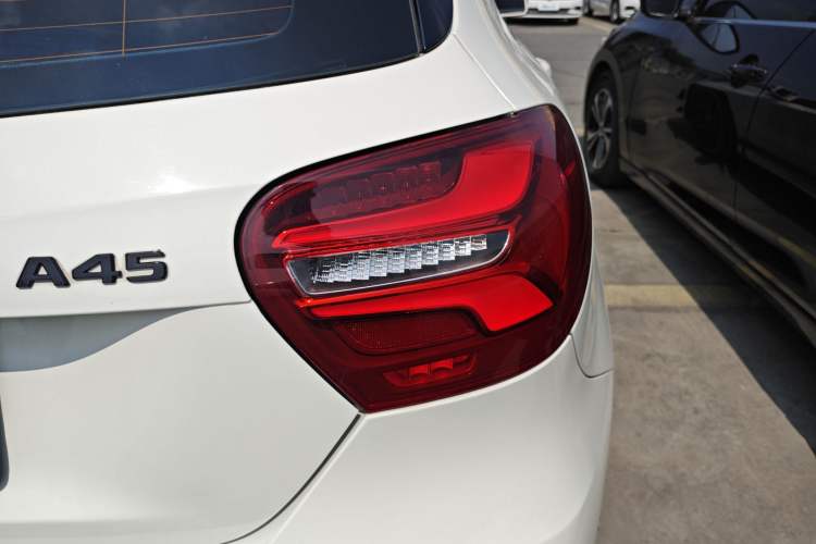 Used Mercedes-Benz A-Class 2017 A 200 Fashion Model Exterior 3
