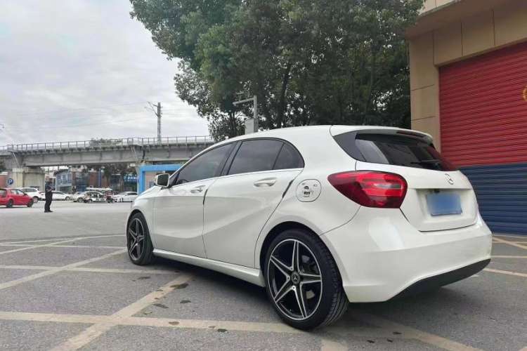 Used Mercedes-Benz A-Class 2017 Revised A 180 Exterior 3
