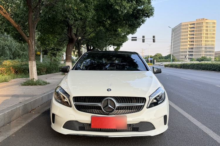 Used Mercedes-Benz A-Class 2017 A 200 Fashion Model Exterior 3