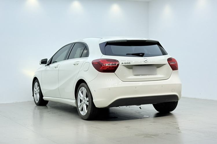 Used Mercedes-Benz A-Class 2017 A 200 Dynamic Edition Exterior 3