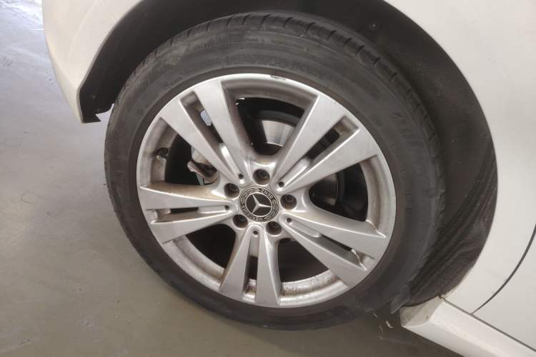Used Mercedes-Benz A-Class 2017 Revised A 200 Dynamic Edition Exterior 3