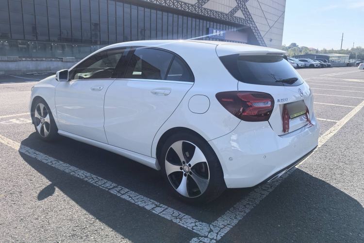 Used Mercedes-Benz A-Class 2017 A 200 Fashion Model Exterior 4