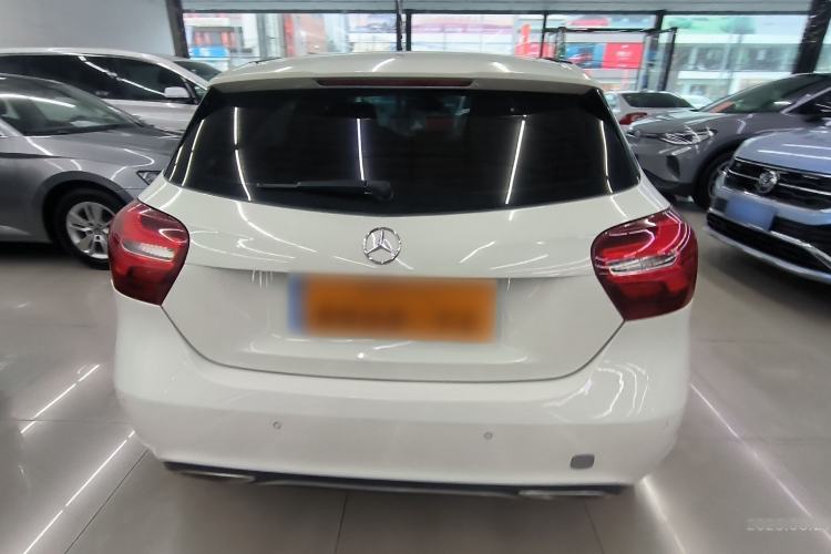 Used Mercedes-Benz A-Class 2017 Revised Version A 200 Fashion Edition Exterior 4