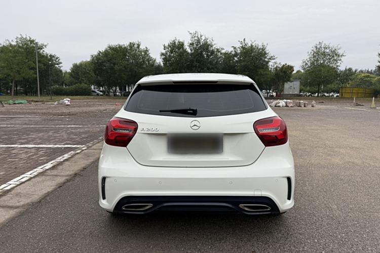 Used Mercedes-Benz A-Class 2017 A 200 Sport Exterior 4