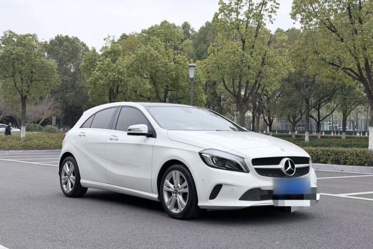 Used Mercedes-Benz A-Class 2017 Revised A 200 Dynamic Edition Exterior 5