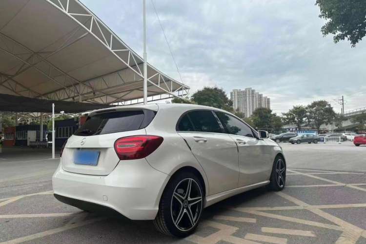 Used Mercedes-Benz A-Class 2017 Revised A 180 Exterior 5