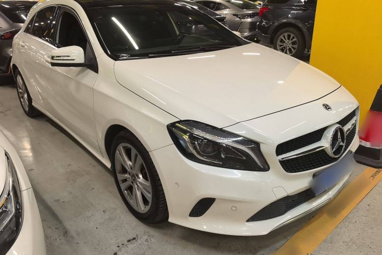 Used Mercedes-Benz A-Class 2017 Revised A 200 Dynamic Edition Exterior 5