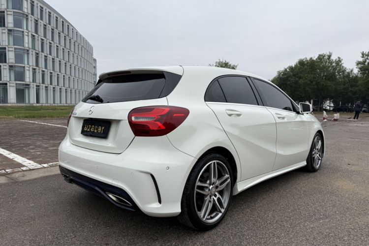 Used Mercedes-Benz A-Class 2017 A 200 Sport Exterior 5