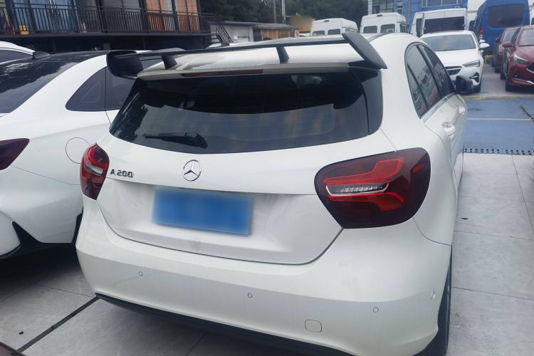 Used Mercedes-Benz A-Class 2017 Revised A 200 Dynamic Edition Exterior 5