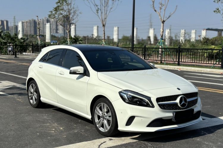 Used Mercedes-Benz A-Class 2017 Revised A 200 Dynamic Edition Exterior 5