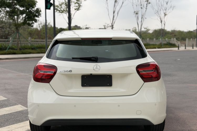 Used Mercedes-Benz A-Class 2017 A 200 Dynamic Edition Exterior 9