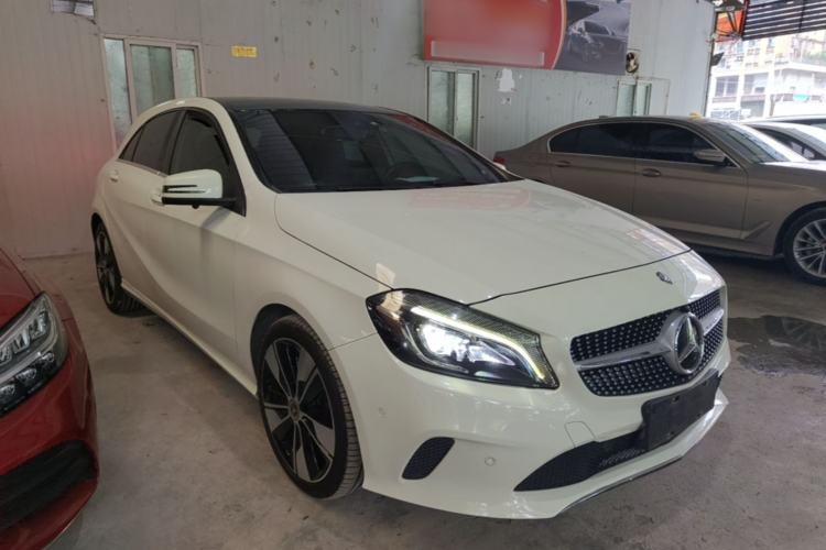 Used Mercedes-Benz A-Class 2017 A 200 Fashion Model Front Right 45 Deg