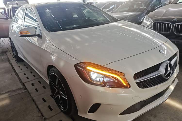 Used Mercedes-Benz A-Class 2017 A 200 Fashion Model Front Right 45 Deg