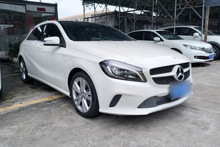 Used Mercedes-Benz A-Class 2017 A 200 Dynamic Edition Front Right 45 Deg
