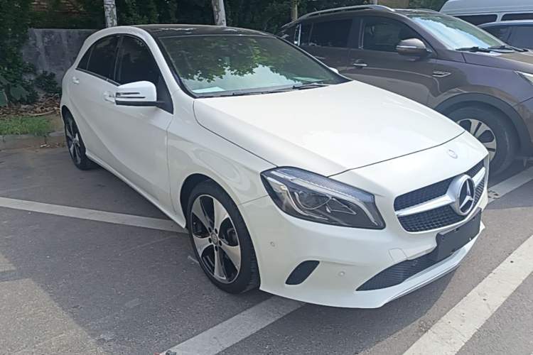 Used Mercedes-Benz A-Class 2017 A 200 Dynamic Edition Front Right 45 Deg