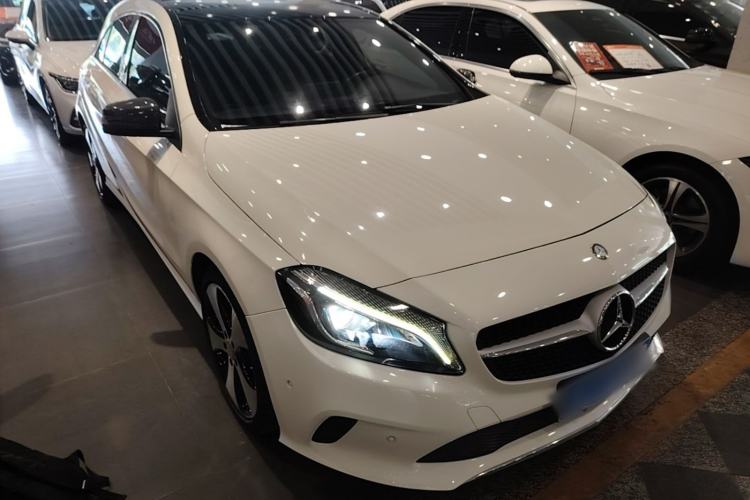 Used Mercedes-Benz A-Class 2017 A 200 Fashion Model Front Right 45 Deg