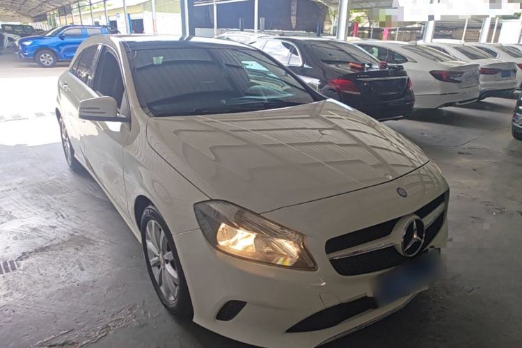 Used Mercedes-Benz A-Class 2017 A 180 Front Right 45 Deg