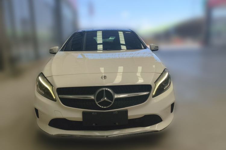Used Mercedes-Benz A-Class 2017 Revised Version A 200 Fashion Edition Front