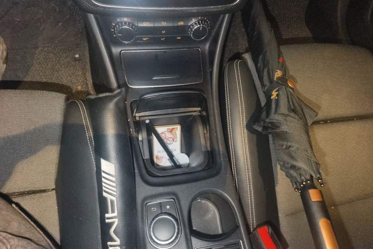 Used Mercedes-Benz A-Class 2017 A 200 Dynamic Edition Gear Lever