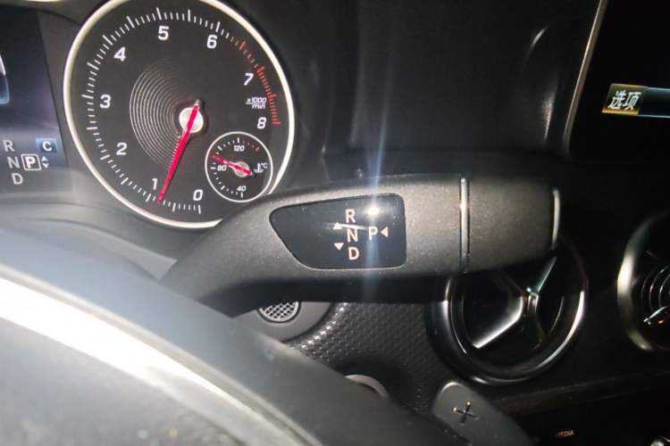 Used Mercedes-Benz A-Class 2017 Revised A 200 Dynamic Edition Gear Lever
