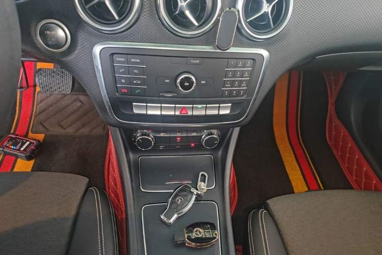 Used Mercedes-Benz A-Class 2017 A 180 Gear Lever