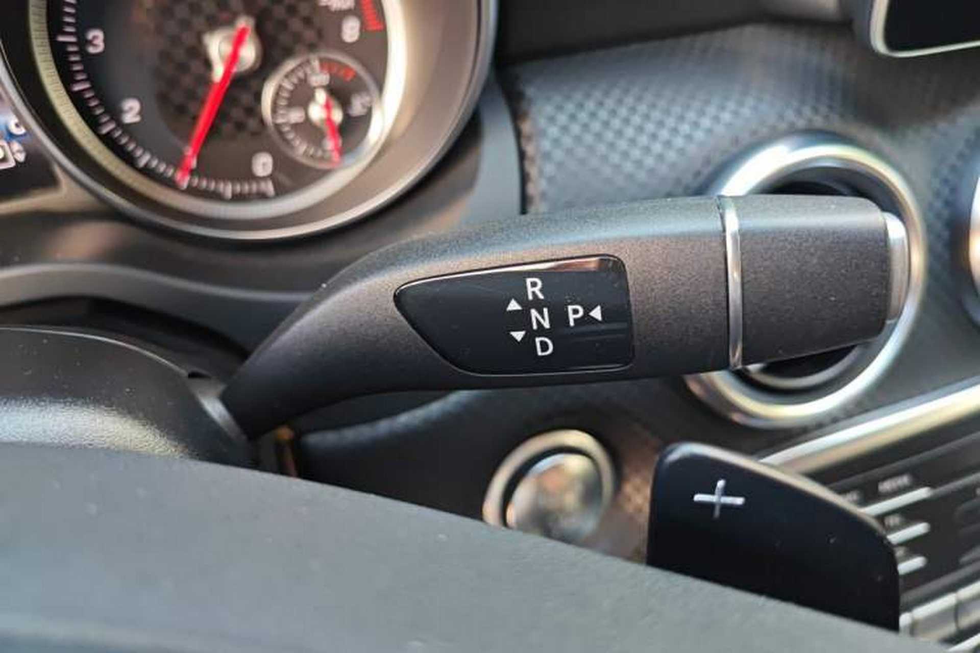 Used Mercedes-Benz A-Class 2017 Revised Version A 200 Fashion Edition Gear Lever