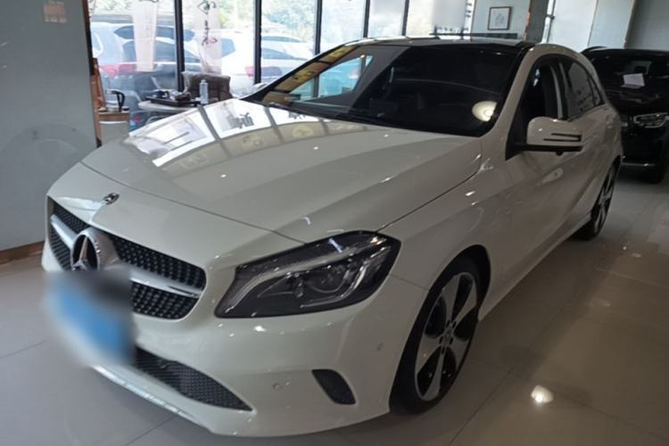 Used Mercedes-Benz A-Class 2017 Revised Version A 200 Fashion Edition Guazi used car, China used car export, Used car for sale, Used  cars, Cheapest cars for sale