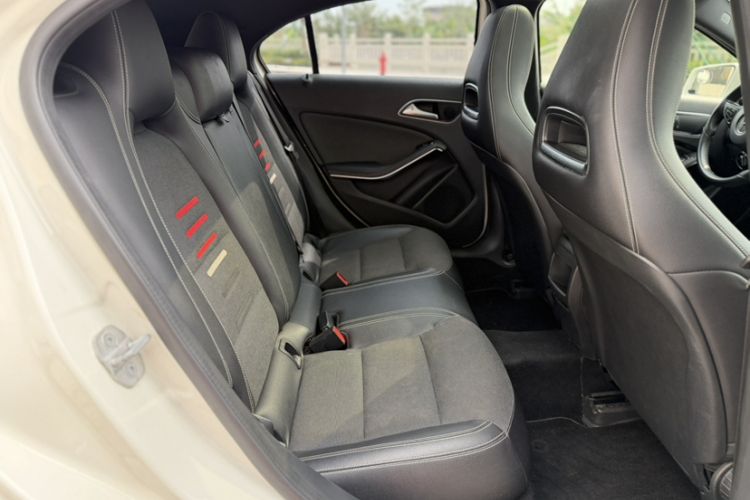 Used Mercedes-Benz A-Class 2017 A 200 Dynamic Edition Interior 1