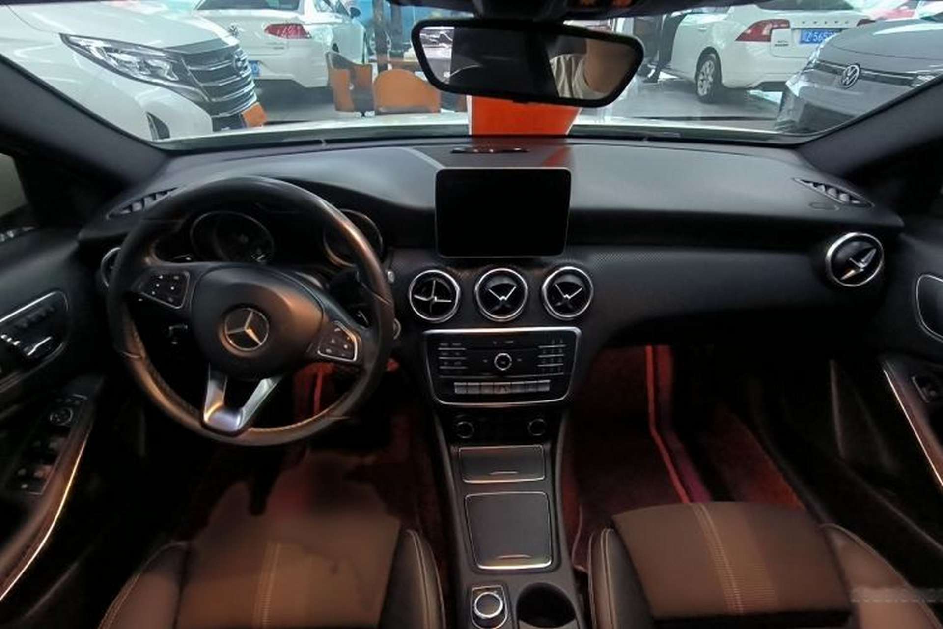 Used Mercedes-Benz A-Class 2017 Revised Version A 200 Fashion Edition Interior 1