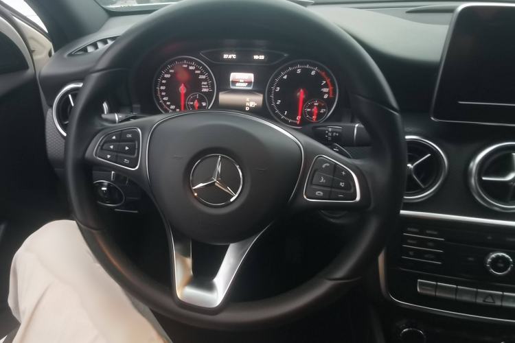 Used Mercedes-Benz A-Class 2017 Revised A 200 Dynamic Edition Interior 1
