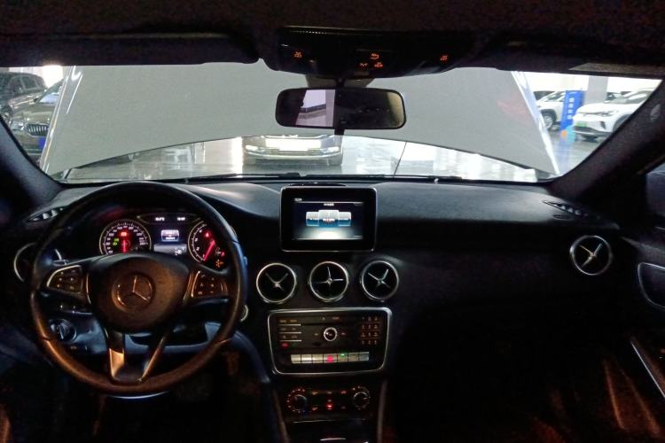 Used Mercedes-Benz A-Class 2017 A 200 Dynamic Edition Interior 2