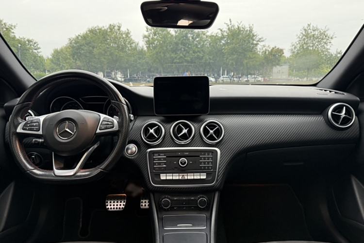 Used Mercedes-Benz A-Class 2017 A 200 Sport Interior 3