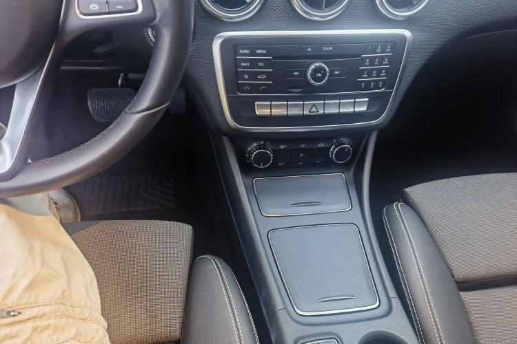 Used Mercedes-Benz A-Class 2017 Revised A 200 Dynamic Edition Interior 3