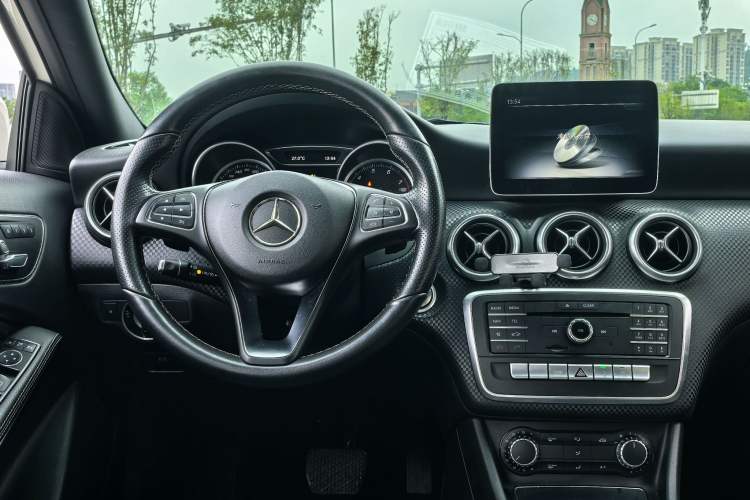 Used Mercedes-Benz A-Class 2017 A 200 Fashion Model Interior 5