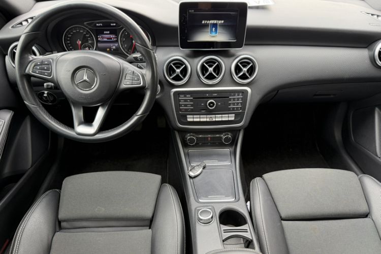 Used Mercedes-Benz A-Class 2017 A 200 Dynamic Edition Interior 5