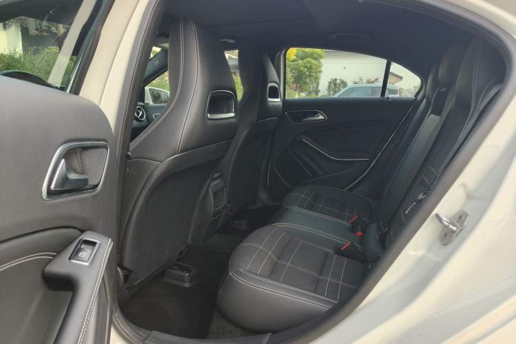 Used Mercedes-Benz A-Class 2017 A 200 Dynamic Edition Interior 5