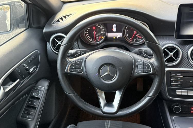 Used Mercedes-Benz A-Class 2017 A 200 Fashion Model Interior 5