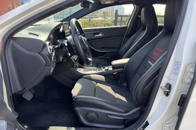 Used Mercedes-Benz A-Class 2017 Revised A 200 Dynamic Edition Interior 5