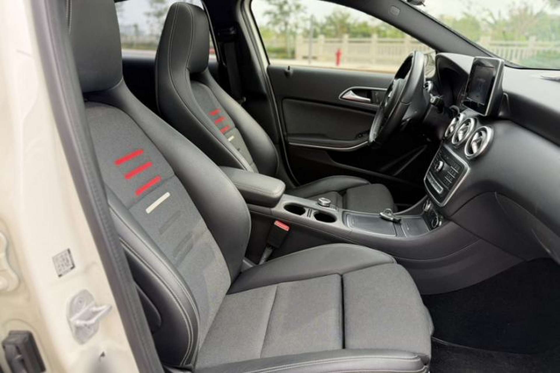 Used Mercedes-Benz A-Class 2017 A 200 Dynamic Edition Interior 6