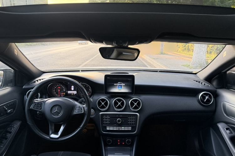 Used Mercedes-Benz A-Class 2017 A 200 Fashion Model Interior 7
