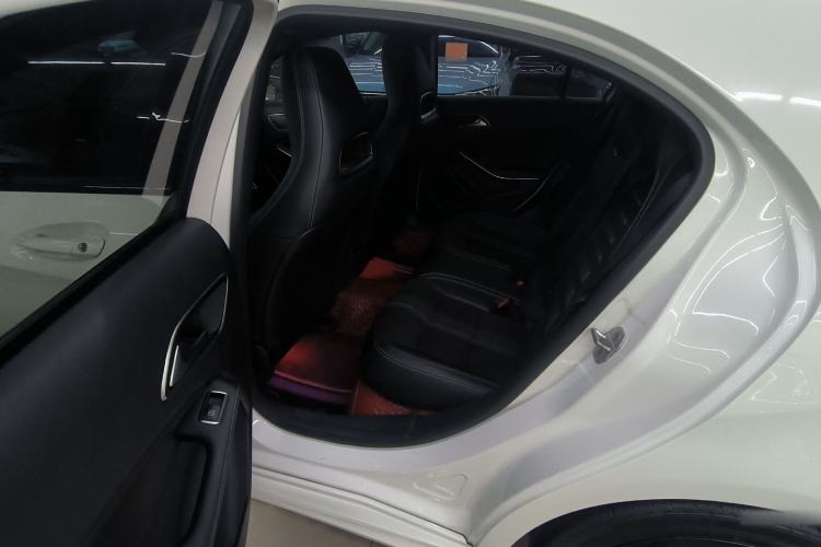 Used Mercedes-Benz A-Class 2017 Revised Version A 200 Fashion Edition Interior 7
