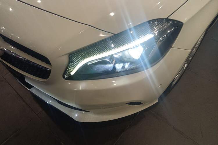 Used Mercedes-Benz A-Class 2017 Revised A 200 Dynamic Edition Left Front Headlight